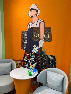 赤峰上門(mén)回收奢侈品電話(huà)號(hào)碼-第1張圖片