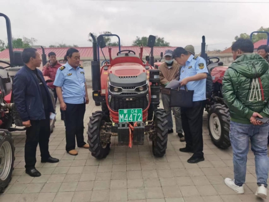 赤峰收割機(jī)租賃公司電話號(hào)碼-第1張圖片