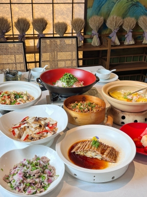 赤峰盛世家宴團(tuán)購電話號碼-第1張圖片