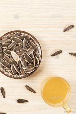 內(nèi)蒙赤峰瓜子批發(fā)商電話號(hào)碼-第1張圖片