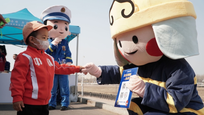 赤峰消防隊(duì)聯(lián)系電話(huà)號(hào)碼-第1張圖片