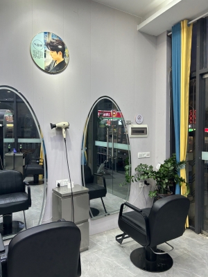 赤峰金太陽(yáng)理發(fā)店電話(huà)號(hào)碼-第1張圖片