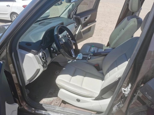 赤峰抵押車(chē)車(chē)庫(kù)出租電話號(hào)碼-第1張圖片