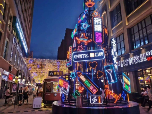 赤峰有哪些不錯的夜市-第1張圖片