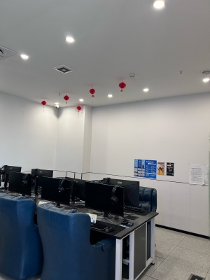 赤峰藍(lán)水晶網(wǎng)吧電話號(hào)碼多少-第1張圖片