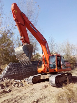 赤峰挖掘機(jī)車隊(duì)招聘電話號(hào)碼-第1張圖片