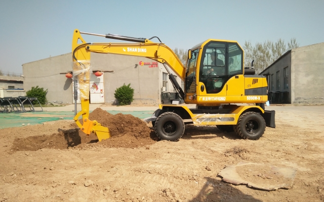 赤峰鉤機(jī)修理廠電話號(hào)碼-第1張圖片