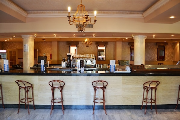 赤峰市國王娛樂酒吧電話號(hào)碼-第1張圖片