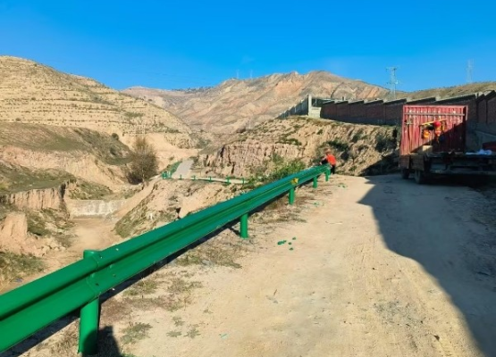 赤峰波形護欄安裝公司電話號碼-第1張圖片