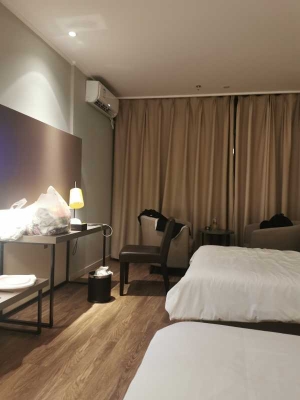 玉龍大酒店赤峰店電話號碼-第1張圖片