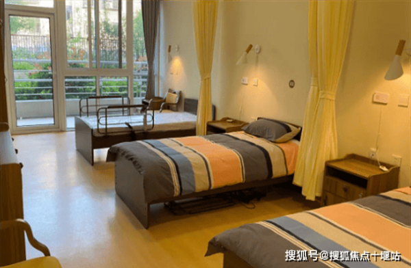 凱隆賓館赤峰店地址電話號碼-第1張圖片