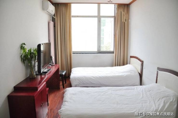 赤峰福潤(rùn)園飯店電話地址查詢-第1張圖片