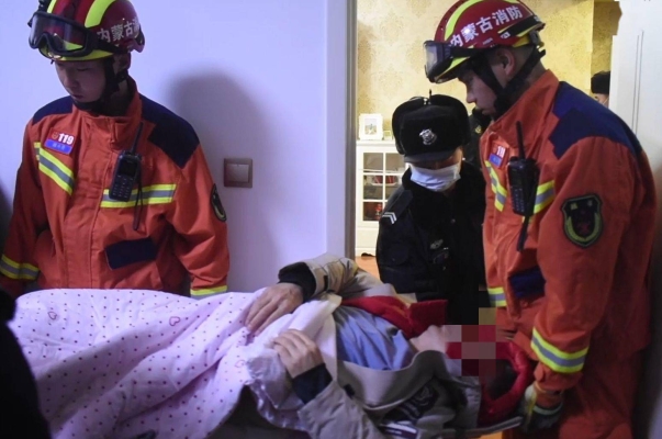 赤峰市求救女孩電話地址是多少-第1張圖片