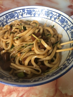 赤峰美食炸醬面地址電話號(hào)碼-第1張圖片