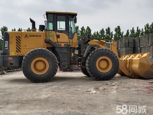 赤峰找鏟車(chē)學(xué)徒工電話號(hào)碼-第1張圖片