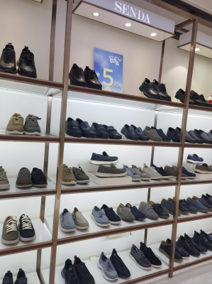 赤峰微途鞋店電話號碼多少-第1張圖片