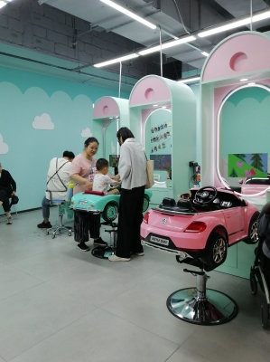 赤峰路小發(fā)廊電話號(hào)碼多少-第1張圖片