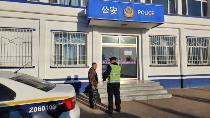 赤峰東高速服務(wù)電話號碼是多少-第1張圖片