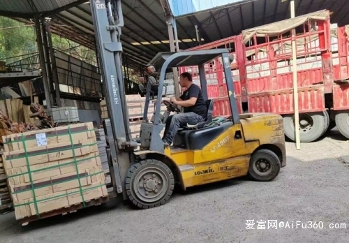 天山到赤峰貨運(yùn)專線電話號碼-第1張圖片