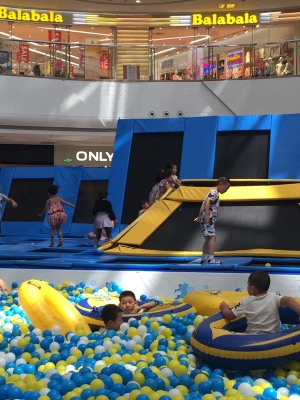 赤峰富龍萬達(dá)廣場電話號(hào)碼-第1張圖片