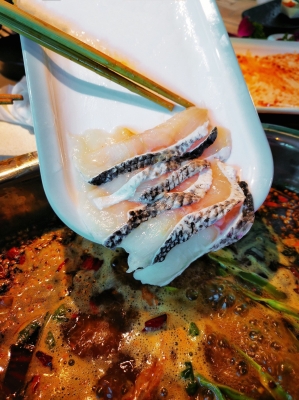 赤峰元?dú)饣疱伒甑刂冯娫捥柎a-第1張圖片