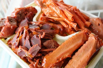 赤峰美食市場地址電話查詢號碼-第1張圖片