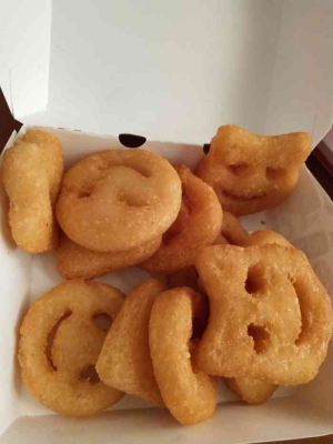 赤峰加肉漢堡電話號碼多少-第1張圖片